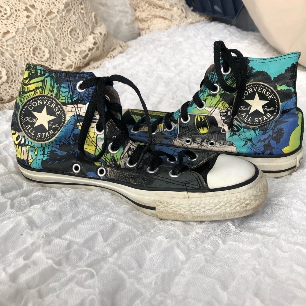 Batman Limited Edition Converse All Star Chuck Taylor Hi Tops